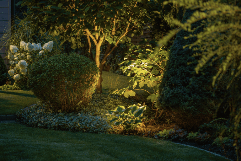 green-side-up-landscape-lighting-03